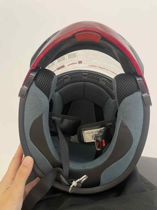 Каска модулна чисто нова