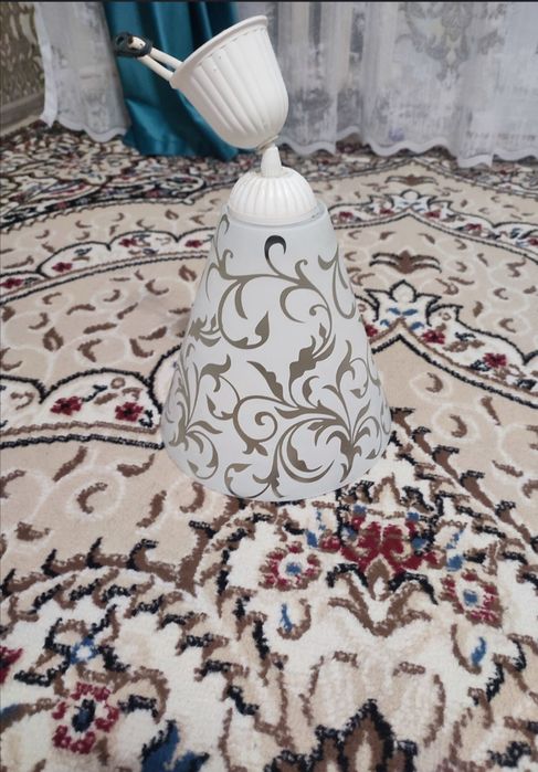 Продаю люстру за 2000