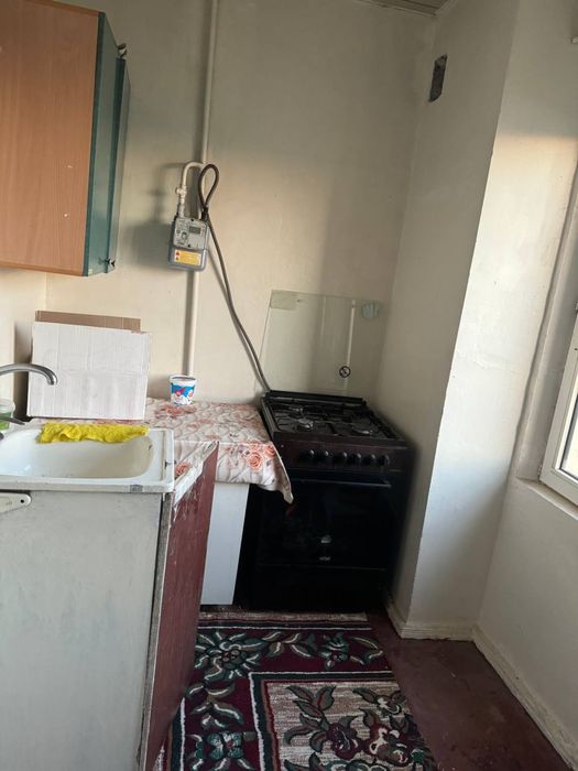 Келес кировда 1 хонали квартира сотилади keles kirov