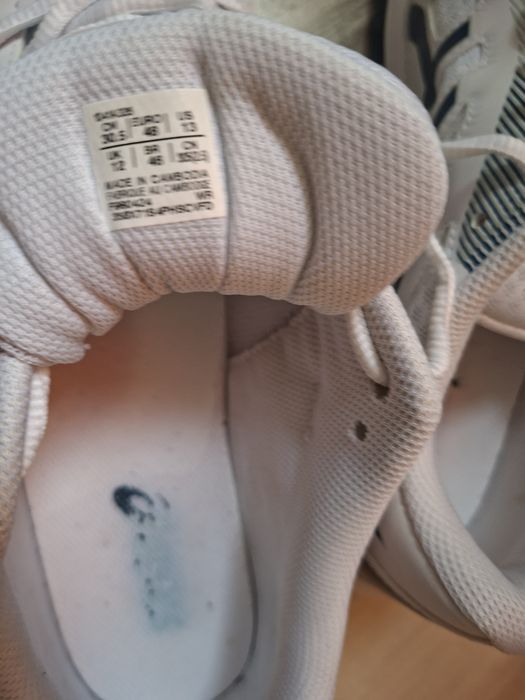 Маратонки asics, чисто нови обувани само веднъж но са ми малки .