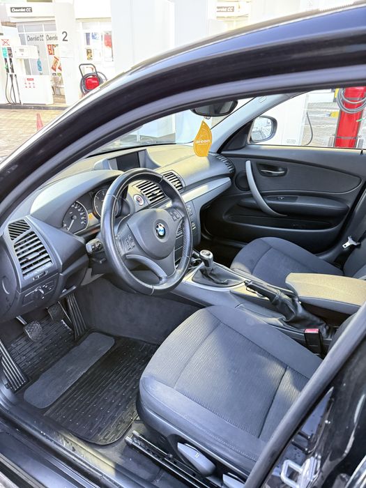 BMW Seria 1-118d E 87 2011 Facelift