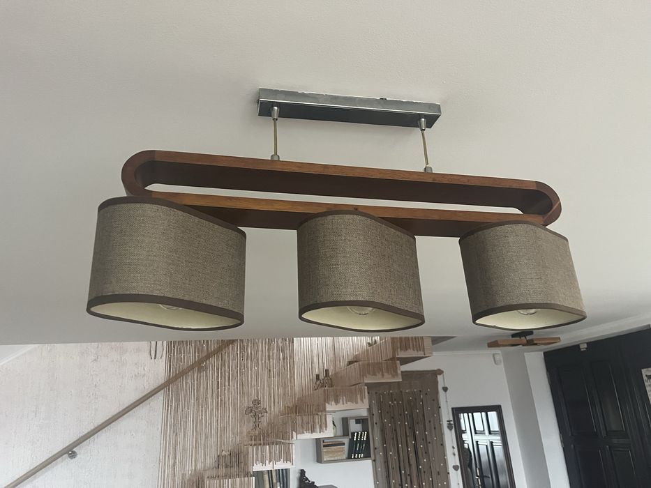 Lustra deosebita si aplica