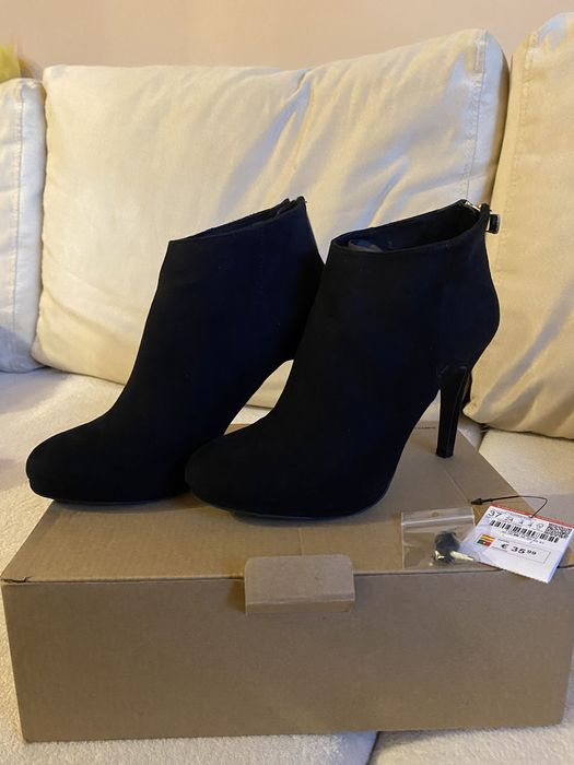 Обувки Pull and Bear 37