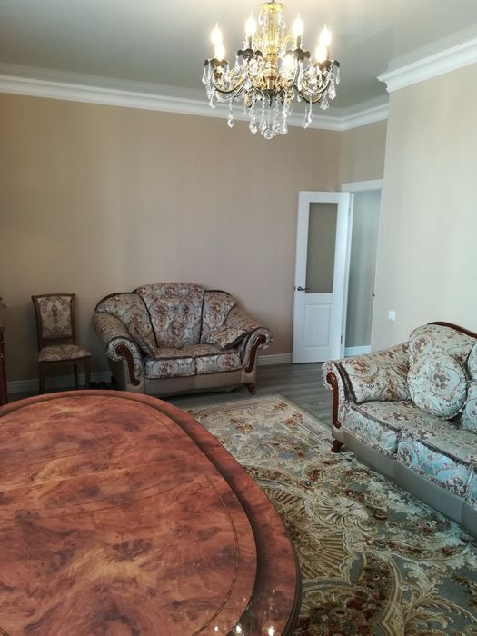 Продам диваны комплектом