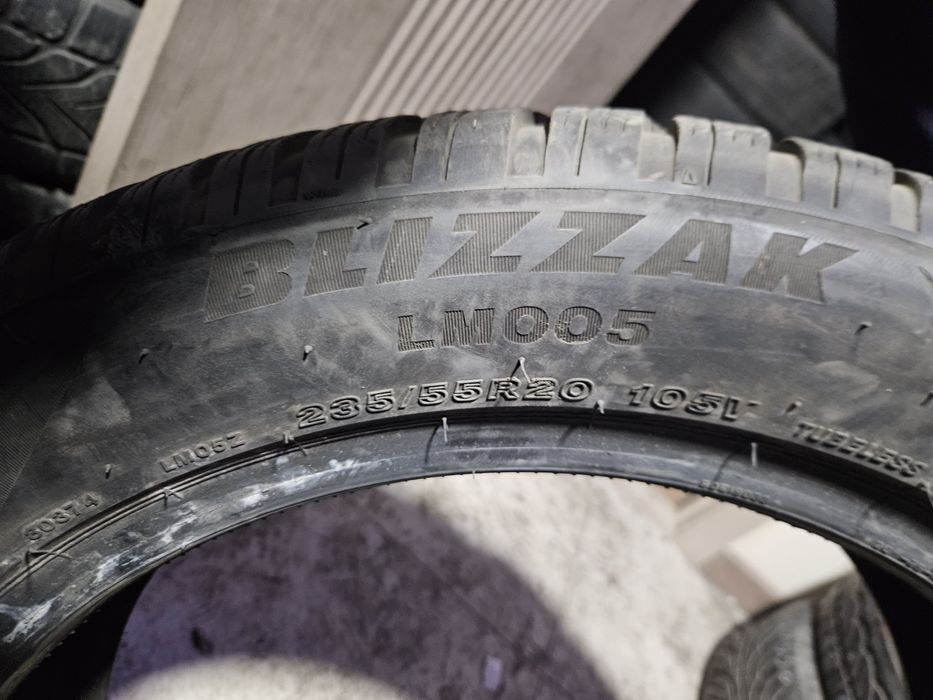 Шины липучка 235 55 на 20
