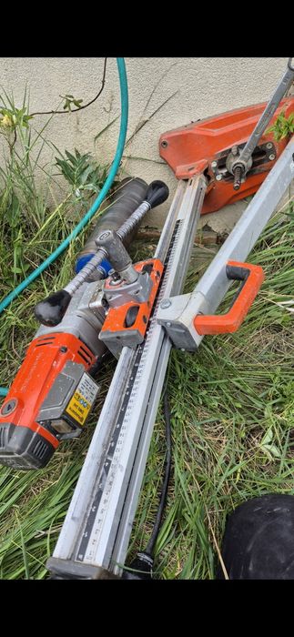 Găuri prin carotare