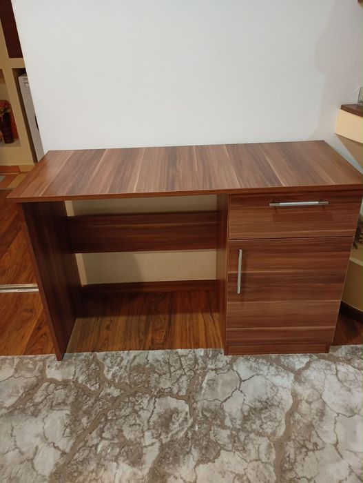 Masa de birou din pal