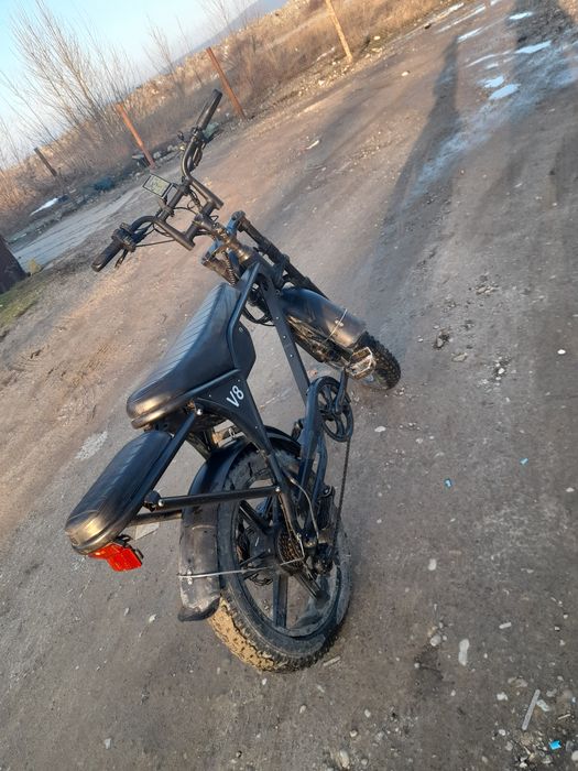 Vand bicicleta electrical v8