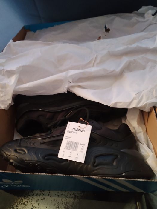 Adidas Oznova 44номер 28см.