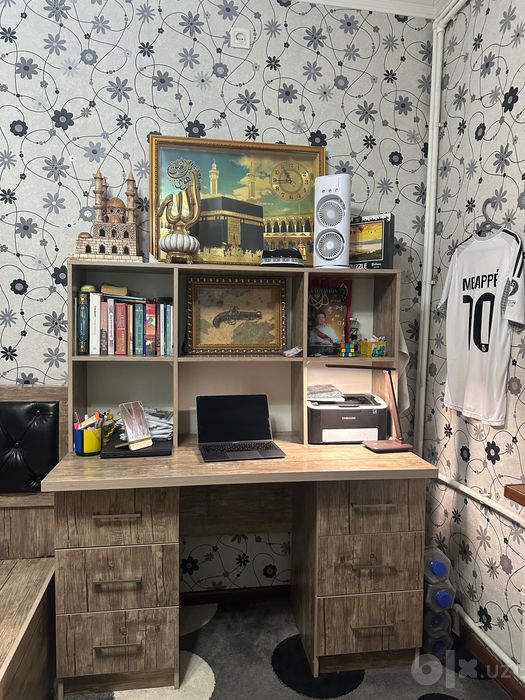 Стол для работы и учебы