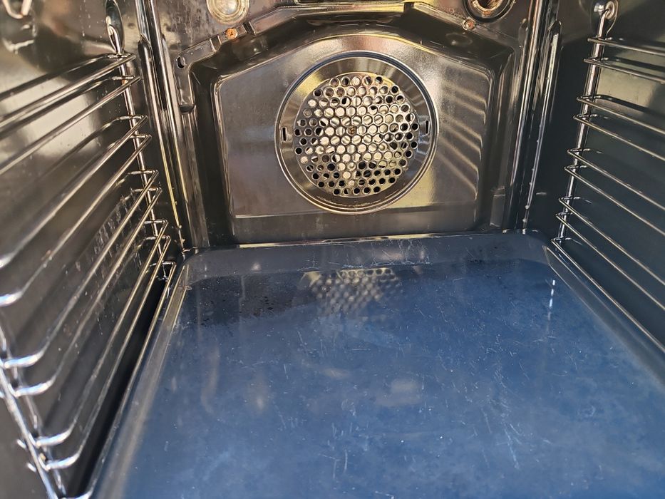 Иноксова свободно стояща печка с керамичен плот Gorenje с 2 години Гаранция