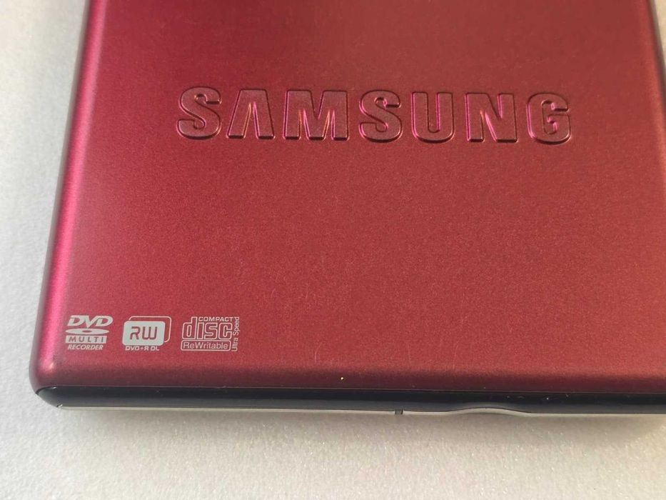 DVD Writer Extern Samsung SE-S084, Interfață USB 2.0, Slim, Plug & Play