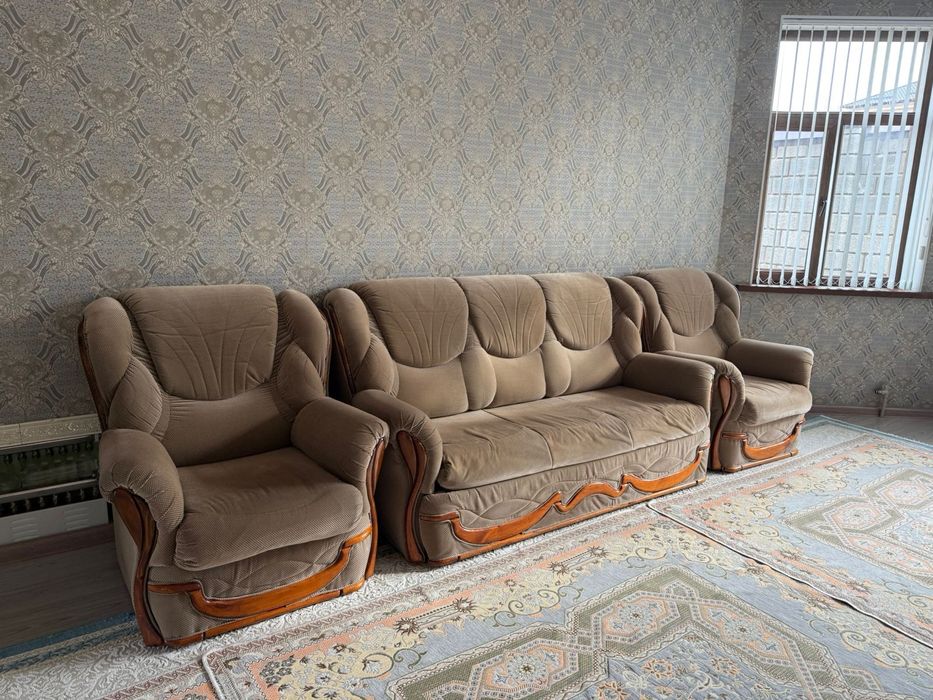 Мягкий диван Срочно