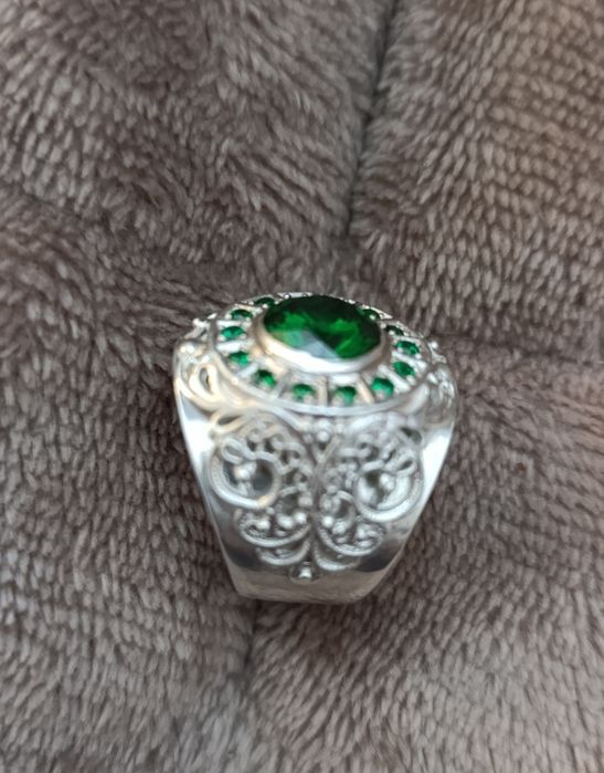 Продам печатка серебро мужская.