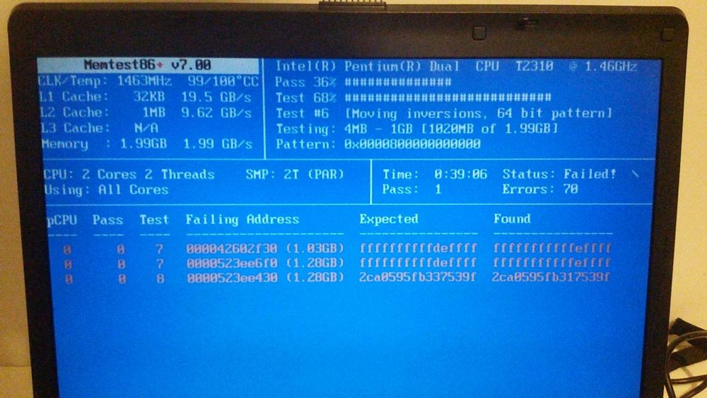 Лаптоп Toshiba Satellite L40-14F с дефекти за лека работа или за части