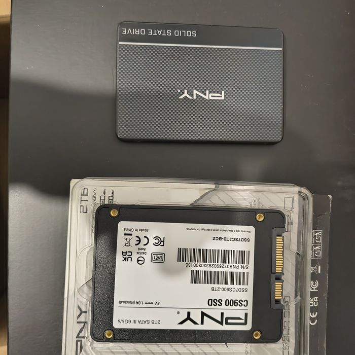 vand ssd 2tb sata3 pny cs900 2.5" foarte putin folosit