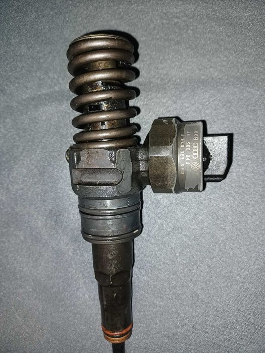 Injectoare audi .
