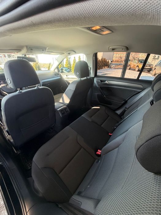 Продавам  VW golf 7