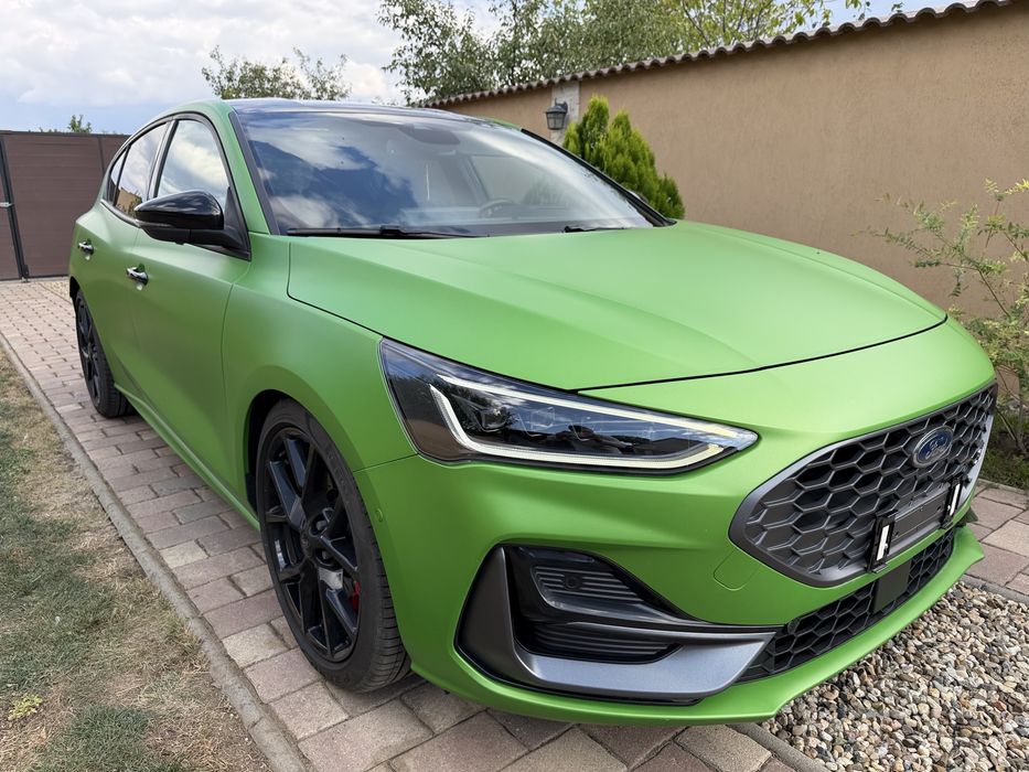 Ford Focus ST  X  2.3 EcoBoost 330cp