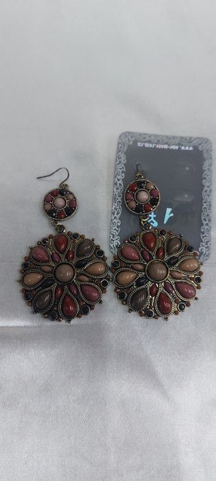 Продам красивые серьги