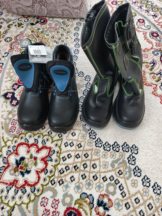 Продам сапоги  рабочие  размер 42