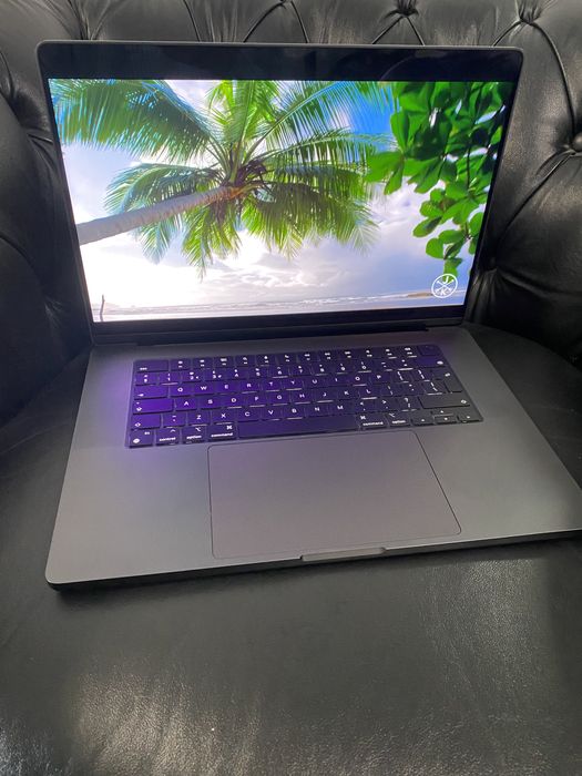 MacBook Pro M3 16-inch/ 512 Gb / Black