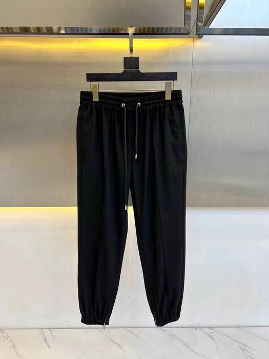 Мъжки спортен панталон – унисекс, модерен и удобен модел