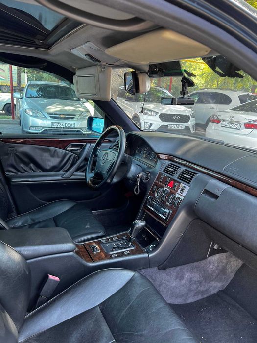 W210 avtomat sotiladi