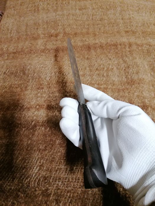 Нож - старинен и здрав