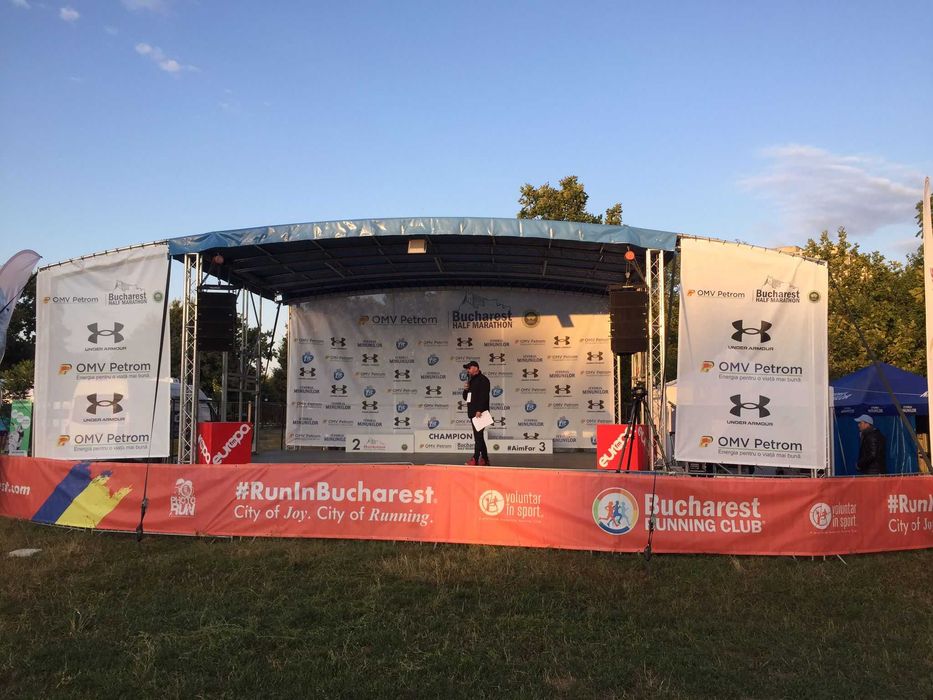 Scena mobila 8x6 m, montare/demontare rapida