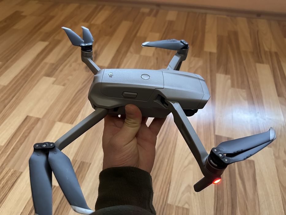 Продавам Дрон Dji mavic air 2 combo