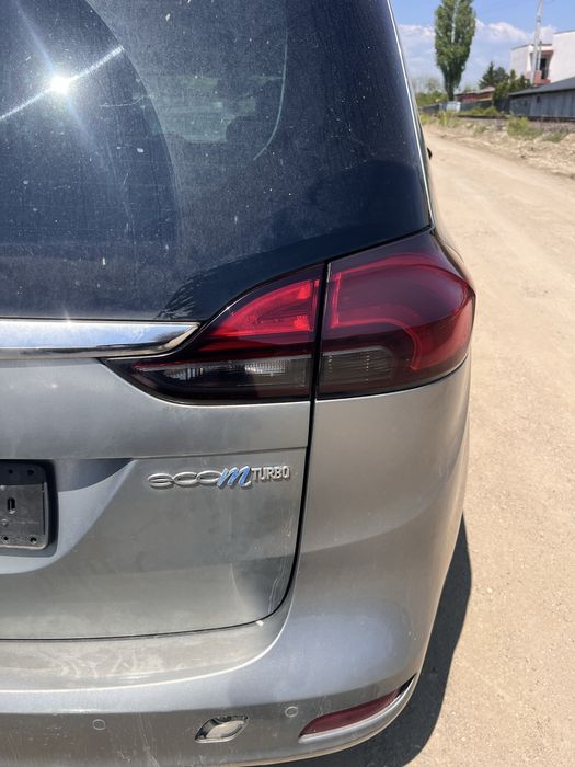 Compresor Ac  Opel Zafira C 1.6 turbo benzină