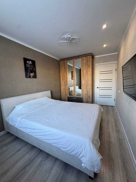 Продам 3 комнатну квартиру