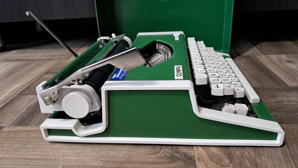 Mașină de scris Olympia