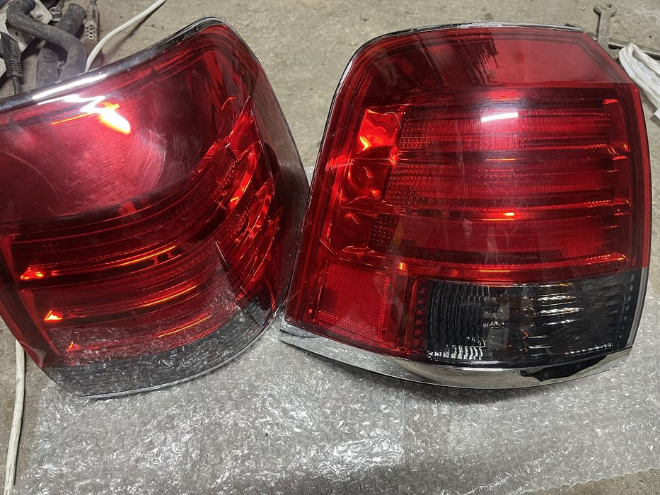 Продается задний фонар