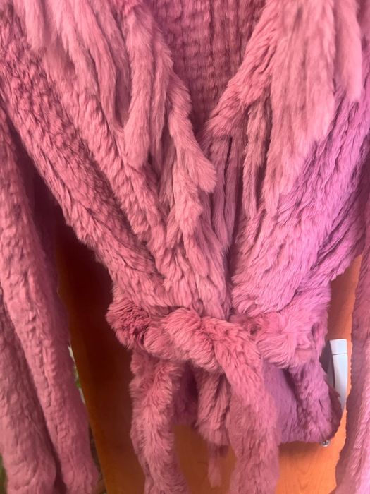 Haina din blana naturala.