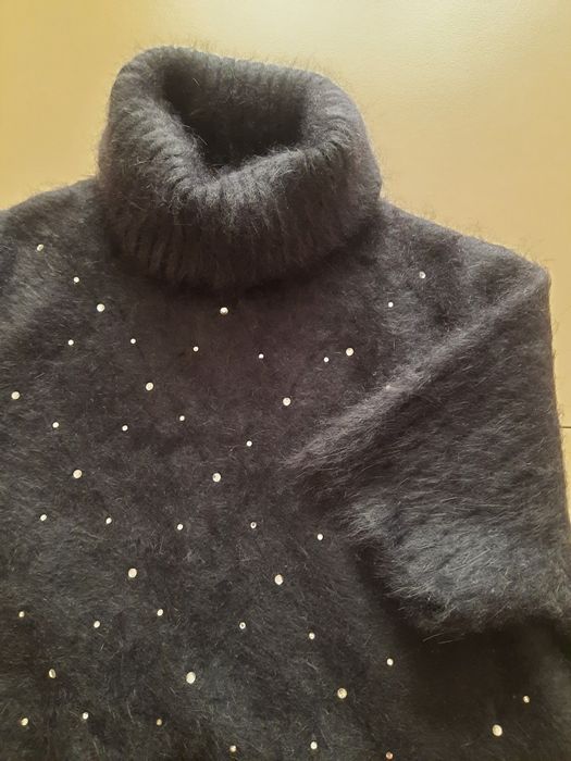 Дамска блуза черна ангорска вълна