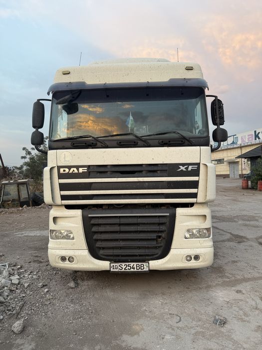 Daf XF105.460 va Krone pritsep 105kub mega