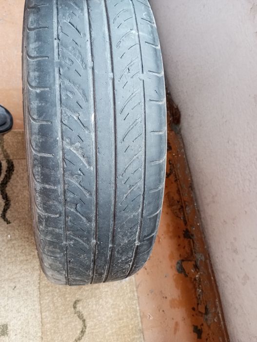 Продаю шины литье в комплекте !