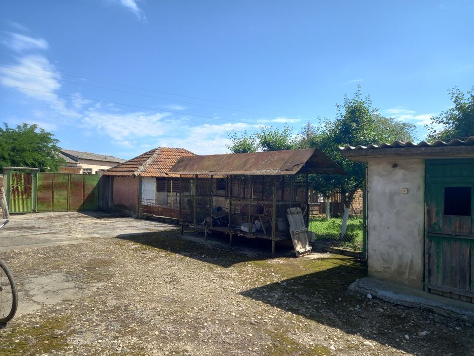 Продава се Къща в с. Крушето, Област Велико Търново - 200 кв.м за 128 €/кв.м - Снимка #3