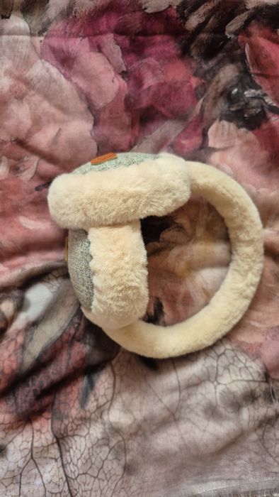 Детски пухкави  наушници против студ