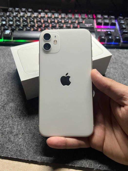 Продаю Iphone 11 LL/A в идеальном состоянии Срочно!