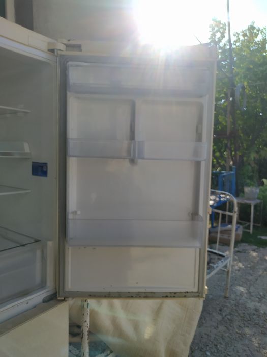 Холодильник SAMSUNG