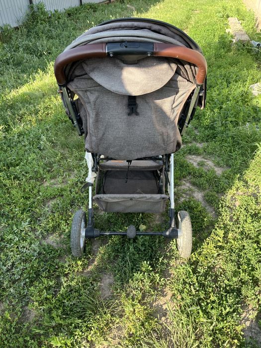 Продается коляска в хорошем состоянии