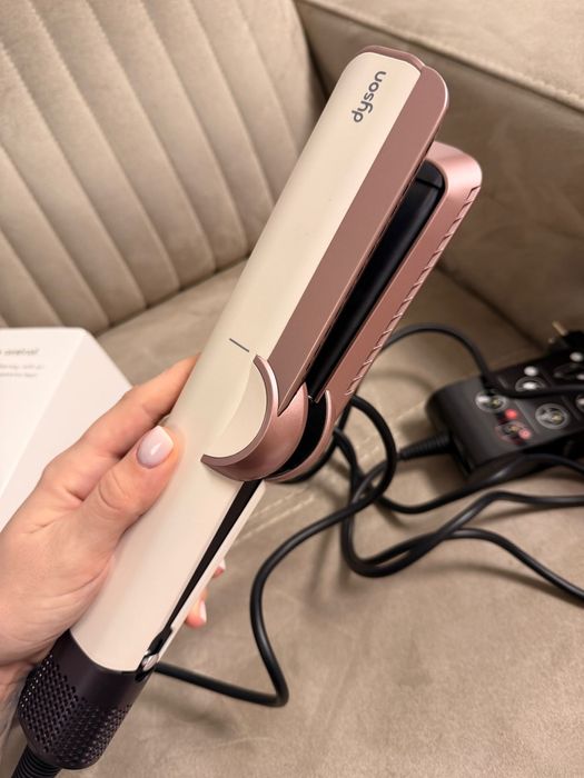 Vand Dyson airstrait nou in cutie