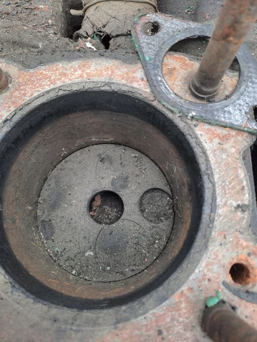 Трактор и ДТ 14 и ДТ 20 на части