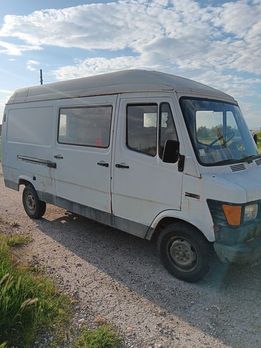 Мерцедес 207 дизел