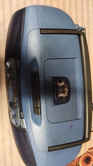 JVC уредба много добър