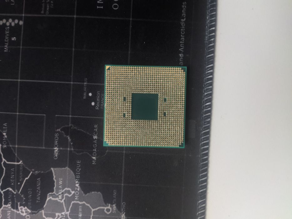 Ryzen 5 1600X 6 nuclee 12 thread-uri perfect functional