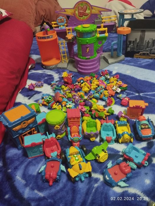 Colecție superzingz cu multe accesorii